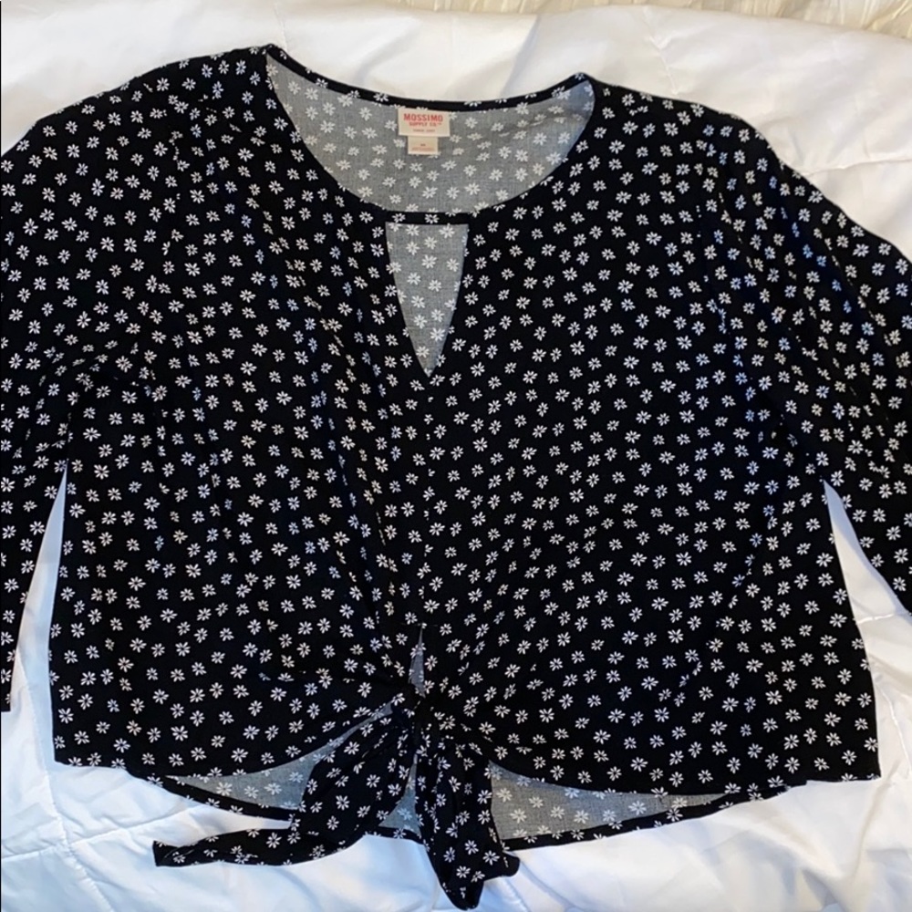 Flowy crop flower top